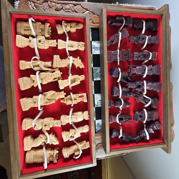 Vintage Chinese Hand Carved Jade Soapstone Chess Set Folding Wooden Case Drawers - Picture 11 of 16